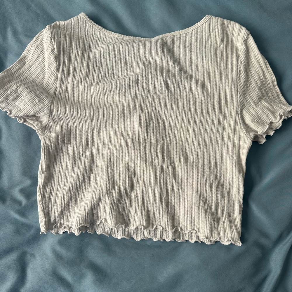 BP Ivory Button-Front Ribbed Crop Top - Picture 2 of 2